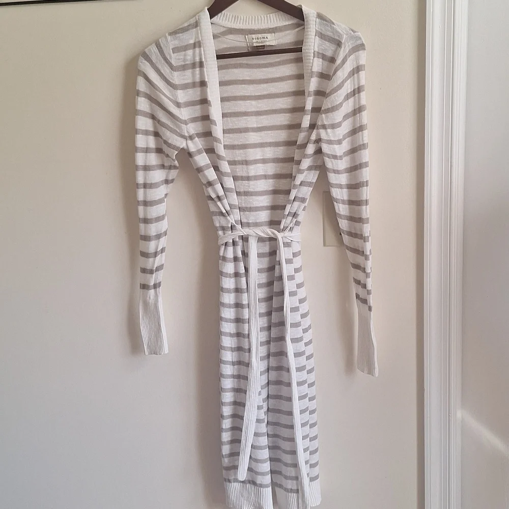 Sonoma Grey and White Striped Cardigan Size Small - Picture 11 of 14